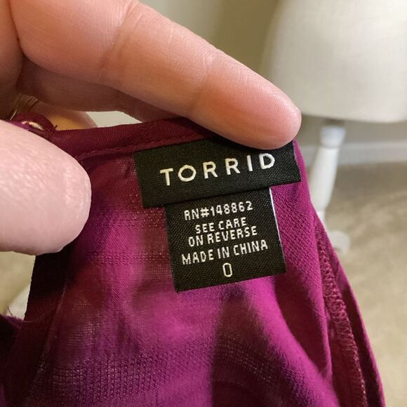 Ladies Torrid Textured Woven Tie Waist‎ Blouse purple Large (Torrid 0) - Picture 3 of 5